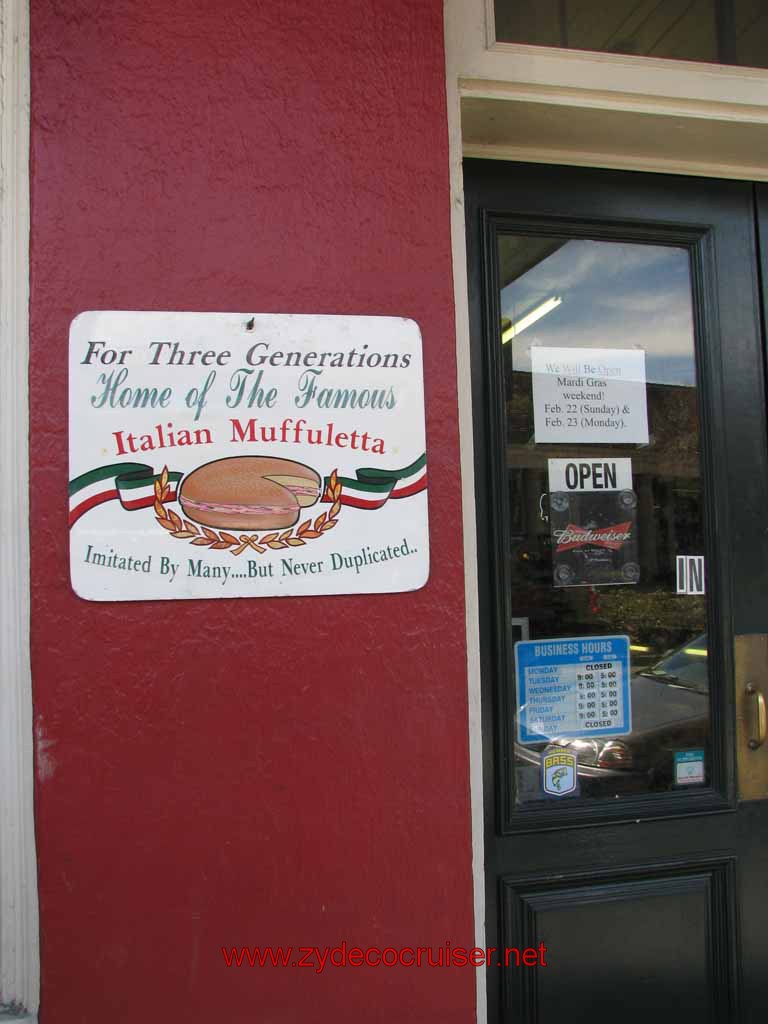 031: Central Grocery - Home of the Original Muffuletta, New Orleans, LA