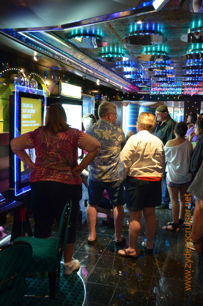 031: Carnival Magic, BC5, John Heald's Bloggers Cruise 5, Sea Day 1, Casino Vault Machine crowd