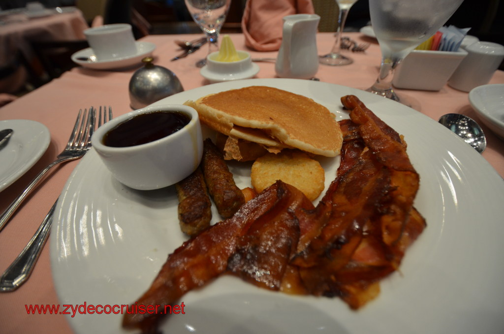 007: Carnival Conquest, Nov 19, 2011, Sea Day 3, Pancakes (fluffy), sausage, bacon, hash brown potatoes