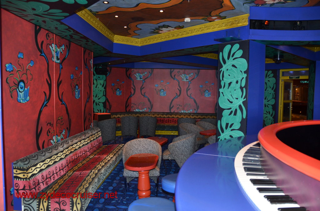 019: Carnival Conquest, Nov 19, 2011, Sea Day 3, Blues Piano Bar