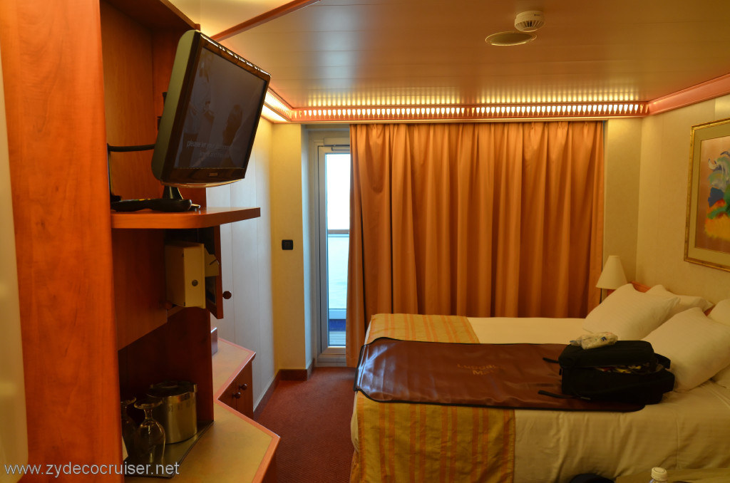 002: Carnival Conquest, New Orleans, Embarkation, stateroom 1022