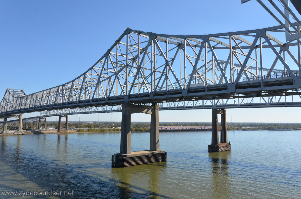 005: Carnival Conquest, New Orleans, Embarkation, Crescent City Connection Mississippi River Bridge
