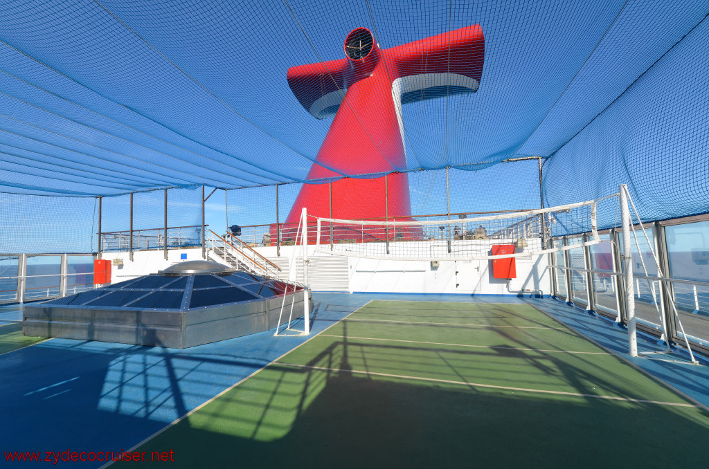 031: Carnival Conquest, Fun Day at Sea 1, Basketball and Volleyball courts, 