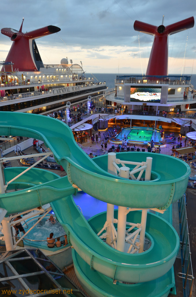 470: Carnival Conquest, Cozumel, Sail Away Deck Party, 
