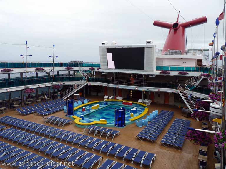 2137: Carnival Dream, Transatlantic Cruise, Waves Pool Area