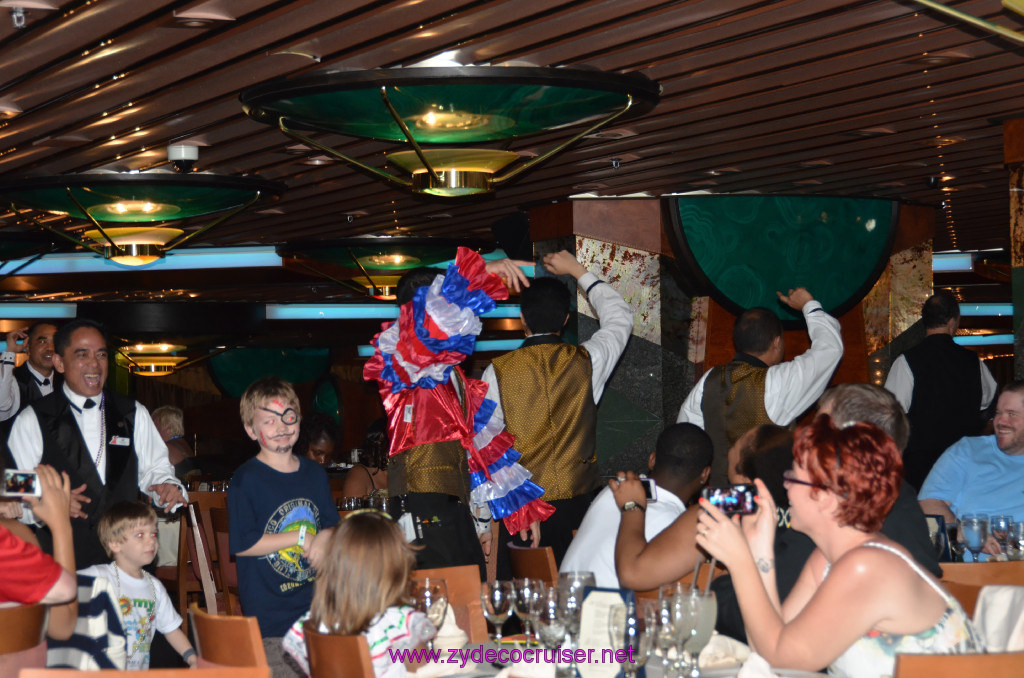 188: Carnival Elation Cruise, Cozumel, MDR Dinner, Gangham Style!