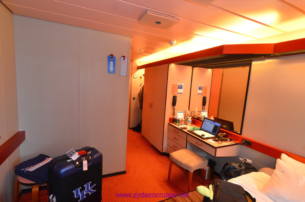 002: Carnival Elation Cruise, New Orleans, Embarkation, 