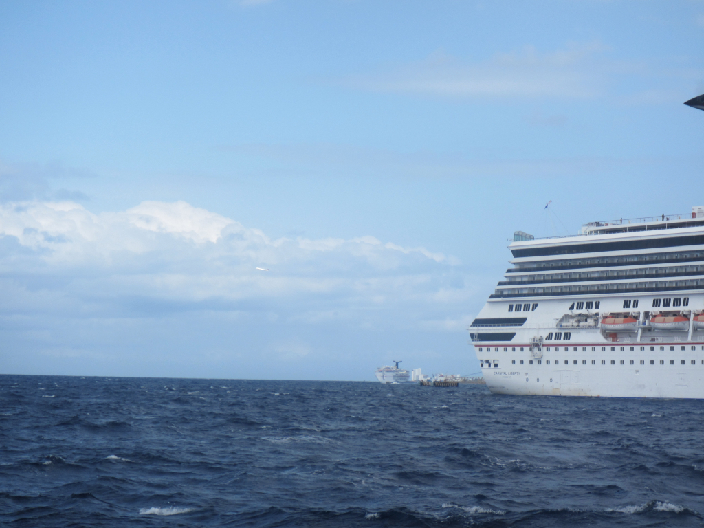 078: Carnival Elation Cruise, Cozumel, Deluxe Beach Catamaran Sail and Snorkel,