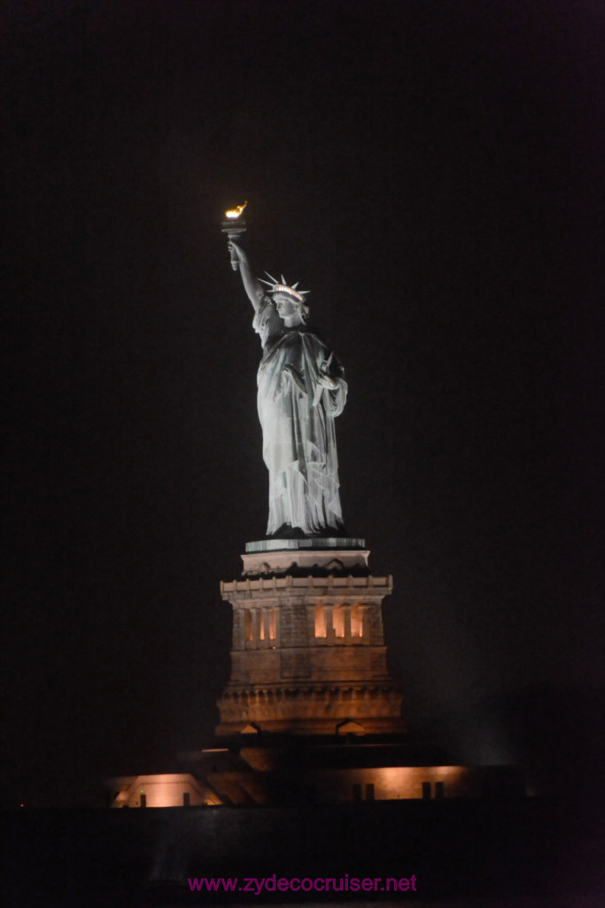 019: Carnival Horizon Transatlantic Cruise, Sailing into New York, Statue of Liberty