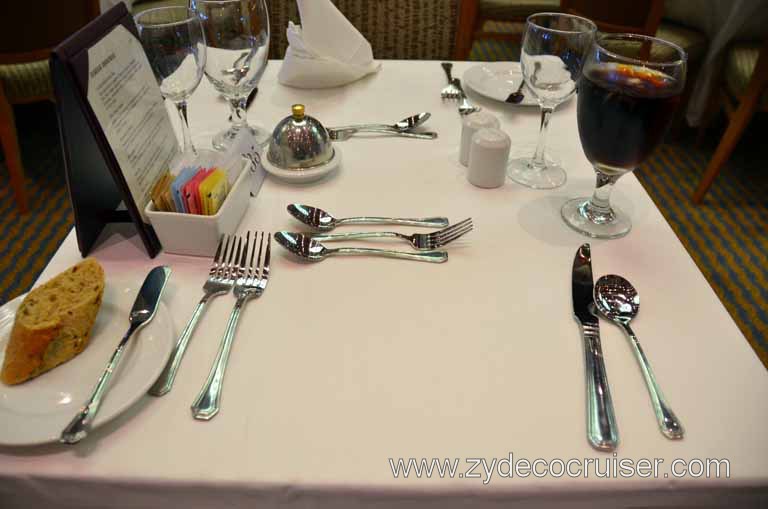 032: Carnival Magic, Inaugural Cruise, Sea Day 2, Main Dining Room Lunch, 