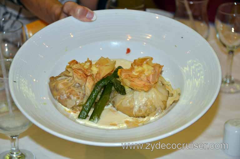 049: Carnival Magic, Main Dining Room Menus and Food Pictures, Dinner, Baked Phyllo Pouches
