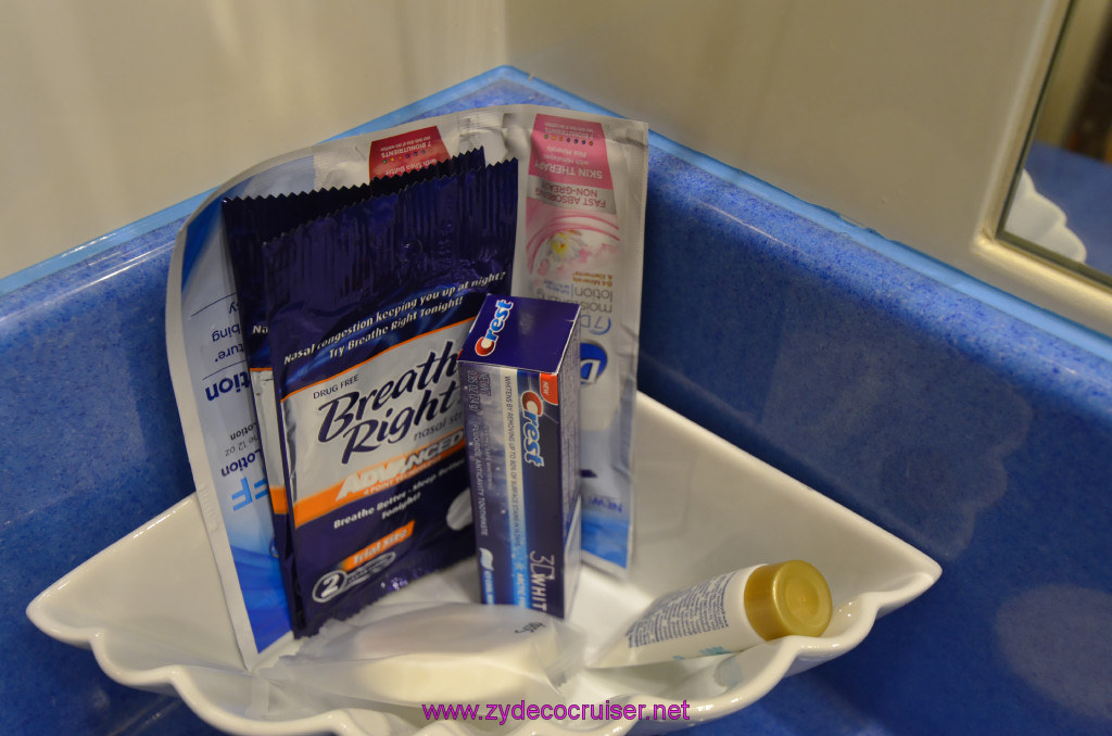 017: Carnival Sunshine Cruise, Barcelona, Embarkation, some free samples in the bathroom, 
