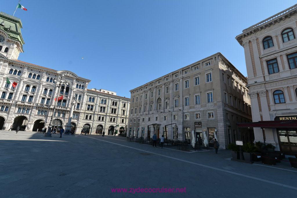 057: Carnival Vista, Pre-cruise, Trieste, Unity of Italy Square, 