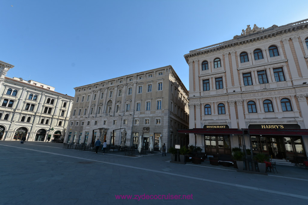 058: Carnival Vista, Pre-cruise, Trieste, Unity of Italy Square, 