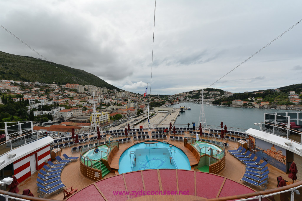 088: Carnival Vista Inaugural Voyage, Dubrovnik, Aft Pool