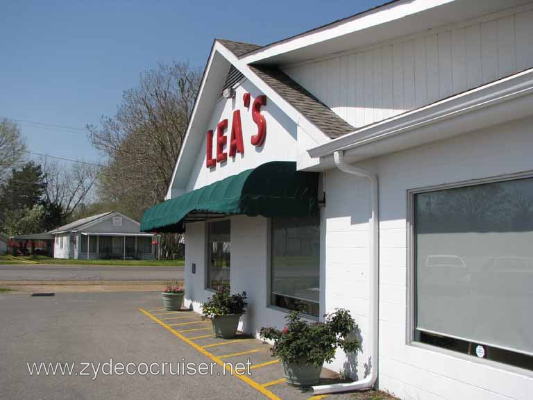 13: Lea's Lunchroom, Lecompte, Louisiana