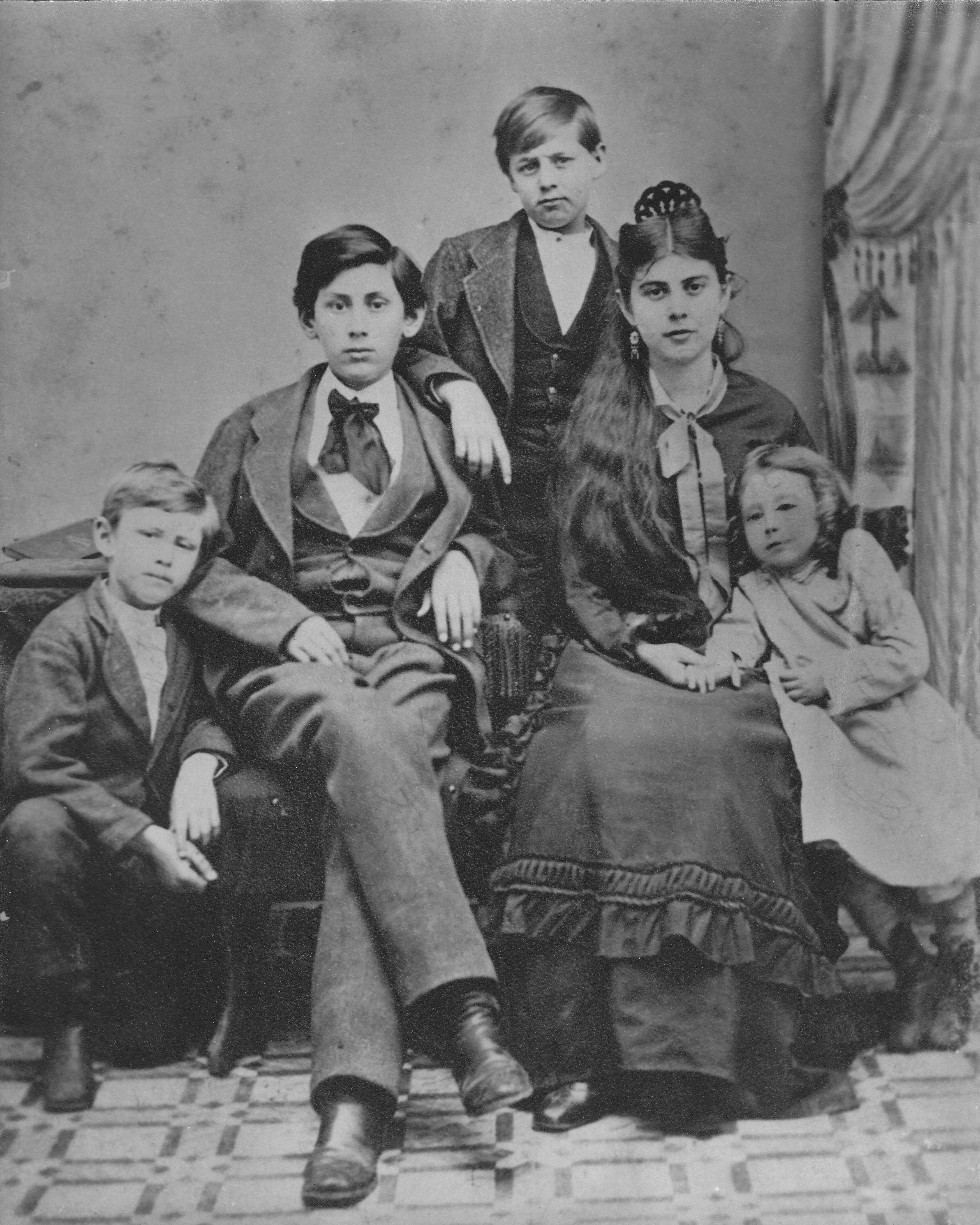 091: Hefleys - Uncle Bob, George B. Hefley (my great grandfather) Uncle Bill, Aunt Liz, Aunt Clara