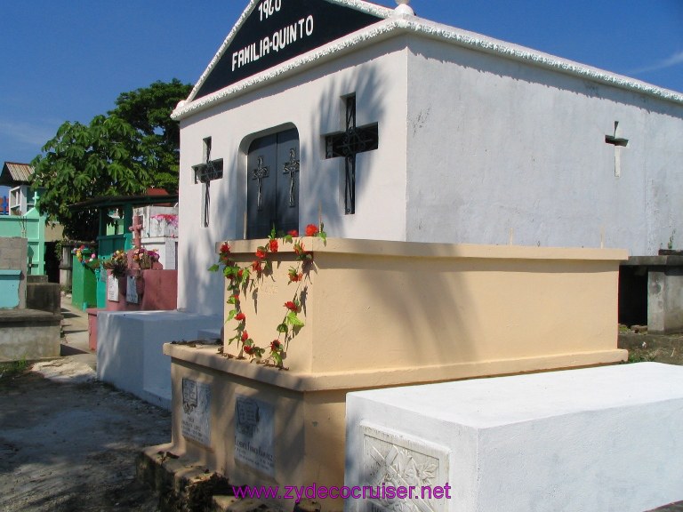 Cemetery, Puerto Santo Tomas de Castilla, Guatemala 9