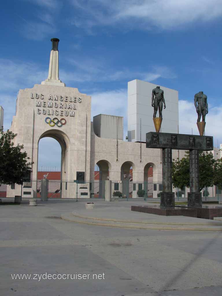 007: Carnival Pride, Long Beach, Sunseeker Hollywood/Los Angeles & the Beaches Tour: Los Angeles Memorial Coliseum