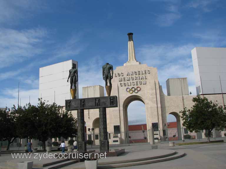 008: Carnival Pride, Long Beach, Sunseeker Hollywood/Los Angeles & the Beaches Tour: Los Angeles Memorial Coliseum