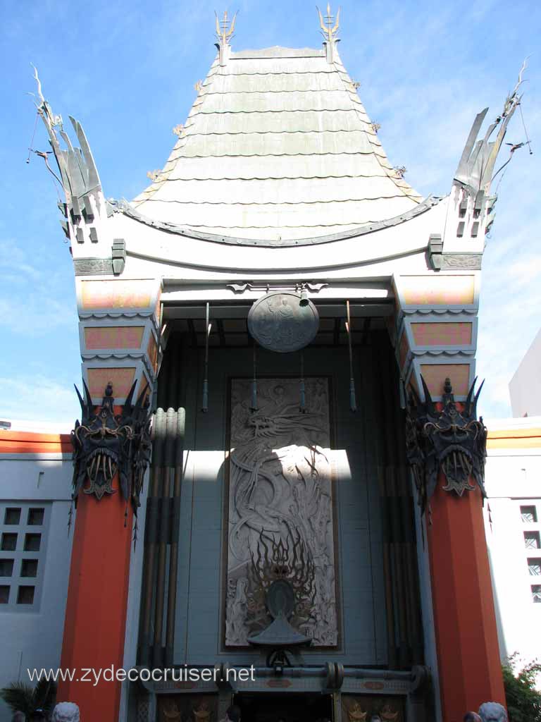 113: Carnival Pride, Long Beach, Sunseeker Hollywood/Los Angeles & the Beaches Tour: Grauman's Chinese Theatre