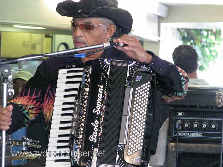 197: Carnival Pride, Long Beach, Sunseeker Hollywood/Los Angeles & the Beaches Tour: Los Angeles Farmers Market, A Paolo Soprani accordian