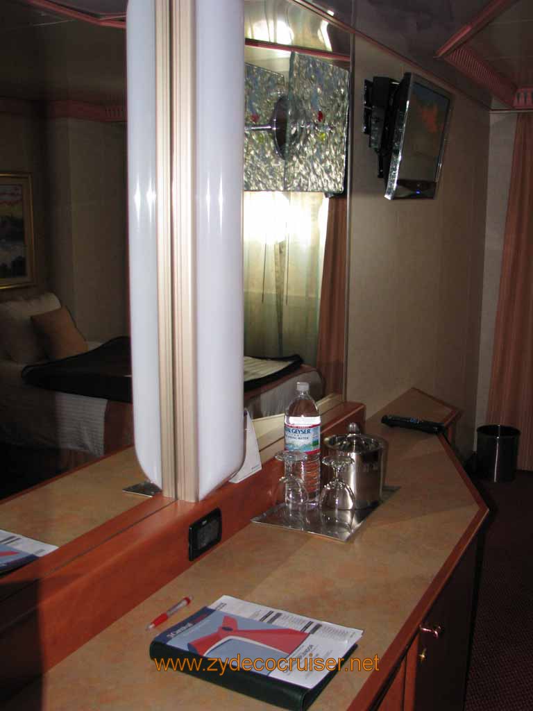 218: Carnival Splendor, South America Cruise, Buenos Aires, Stateroom 2216, 1A Porthole