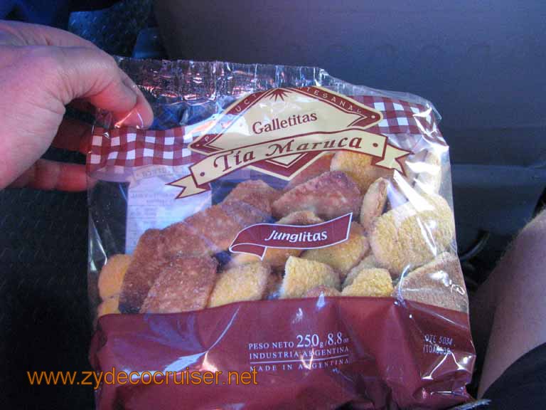 032: Carnival Splendor, Puerto Madryn, Penguins Paradise, Punta Tombo Tour - Galletitas Tia Maruca Junglitas