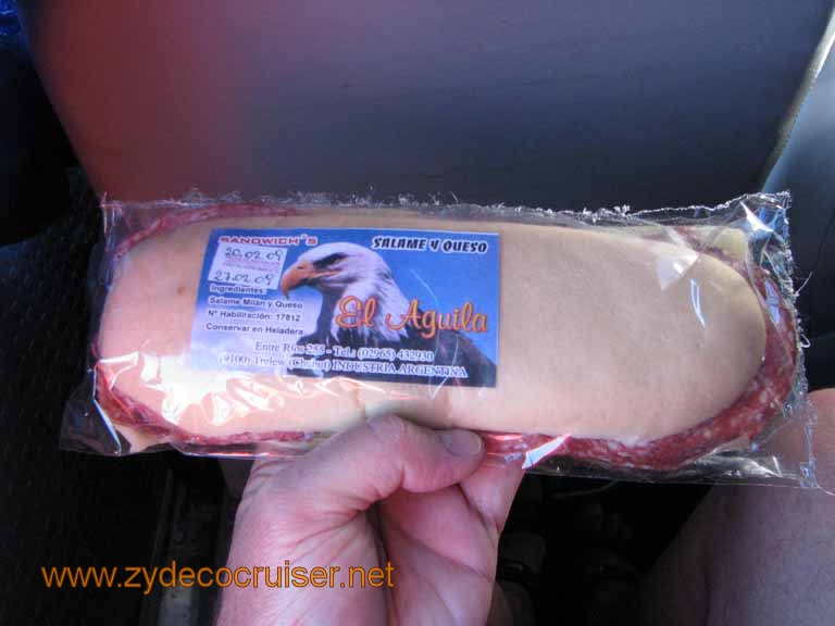 036: Carnival Splendor, Puerto Madryn, Penguins Paradise, Punta Tombo Tour - El Aguila Salme y Queso Sanwich