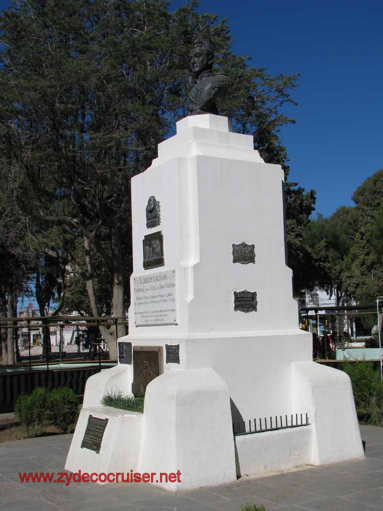 268: Carnival Splendor, Puerto Madryn, Penguins Paradise, Punta Tombo Tour - Liberator Gen Jose de San Martin monument