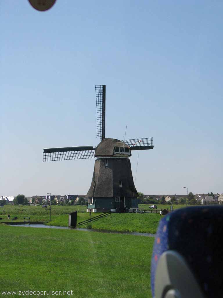 207: Carnival Splendor, Amsterdam, Marken and Voledam Excursion, a real windmill!
