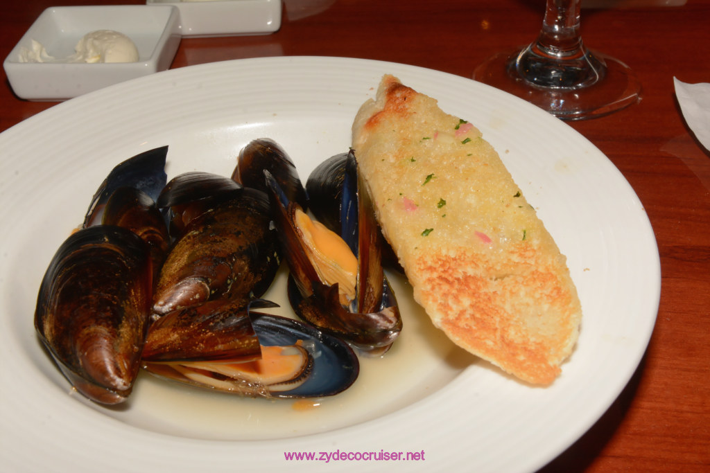 033: Carnival Glory, Day 5 MDR Dinner - Steamed Mussels